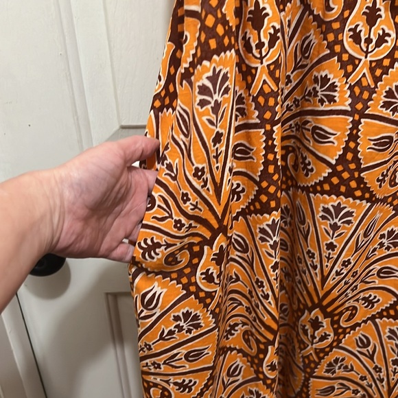 New! Knox Rose keyhole front dress - Picture 3 of 11